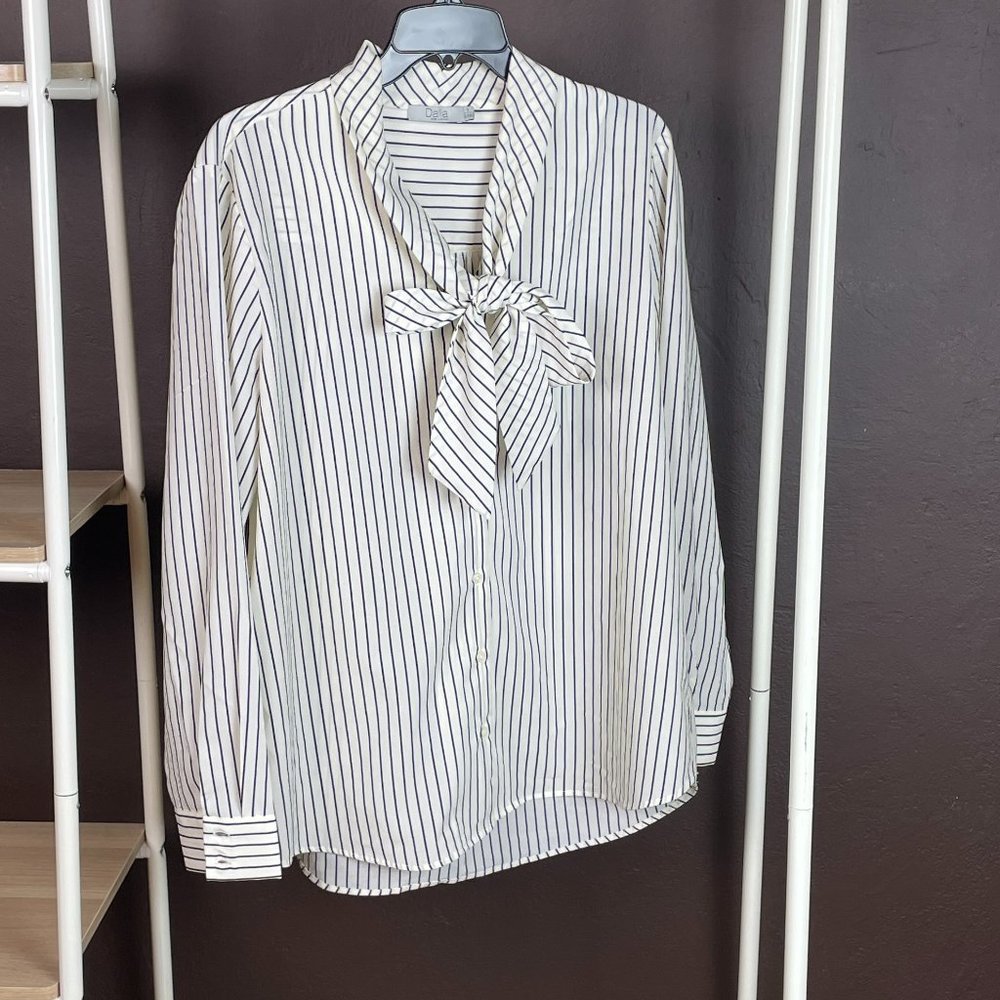 Dalia Cream & Black Pinstripe Bowtie Blouse size Lg.